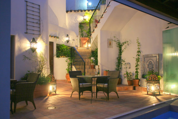 patio-zwembad-overzicht patio La Posada del Angel